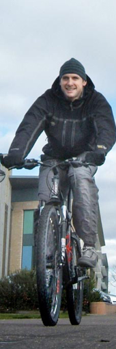 About Dundee Travel Active